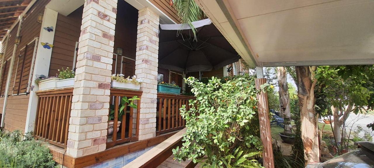 The Butterflies Wood House Villa Reshafim Bagian luar foto