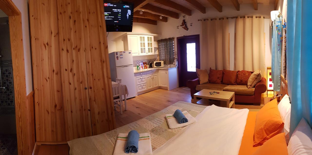 The Butterflies Wood House Villa Reshafim Bagian luar foto